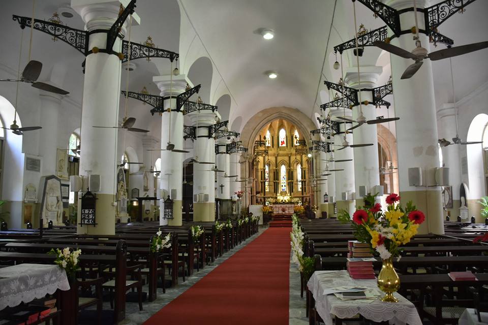 Enter with Thanksgiving and Praise!